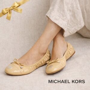 Michael Kors City Scrunch Ballet Flats Bow Tan Size 9.5